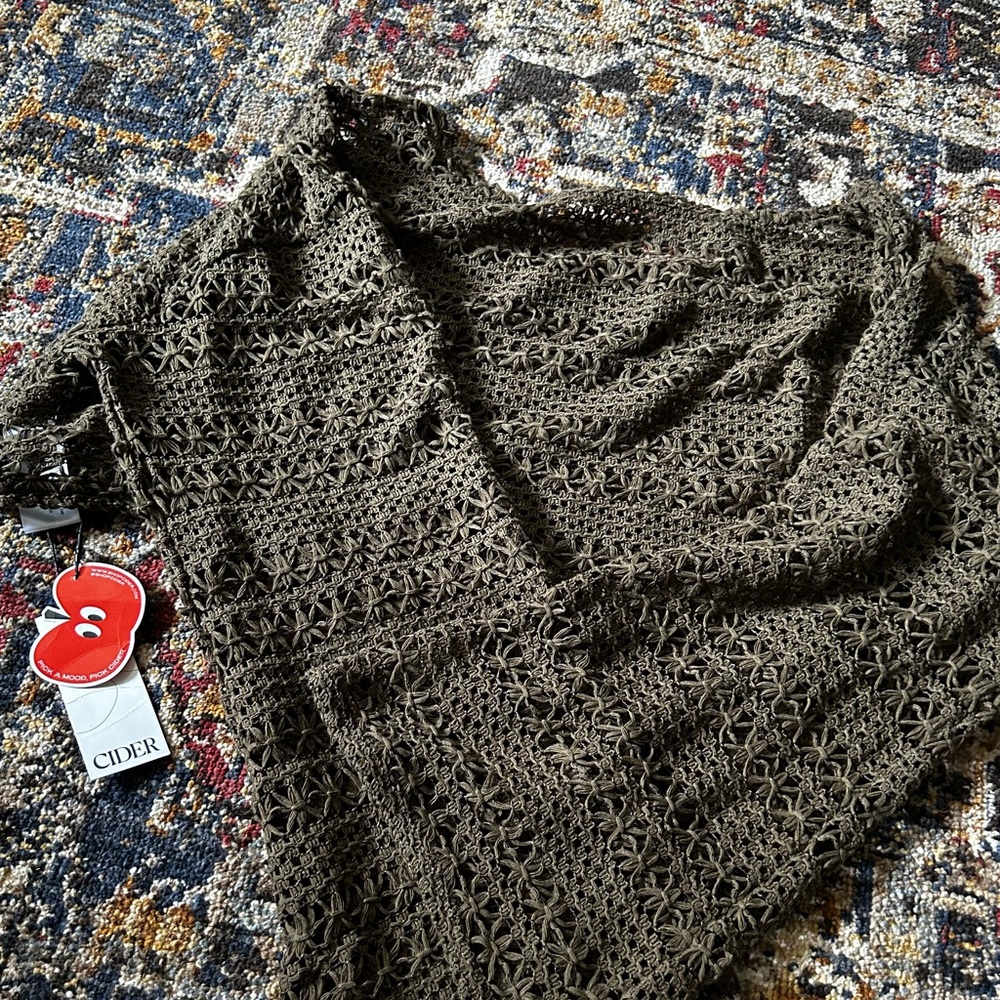 Knit crop pull over